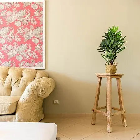 Color - South Paradise 4 Apartment *